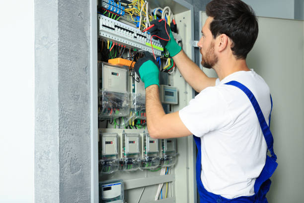 Best Emergency Electrician Near Me  in Fayette, IA