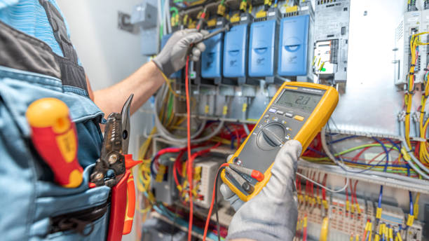 Best Electrical Outlet Repair  in Fayette, IA